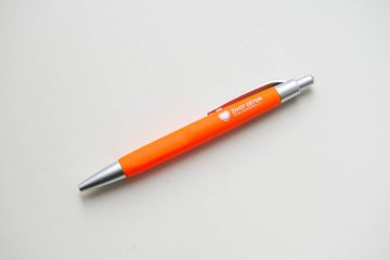 Plastová propisovací tužka - oranžová