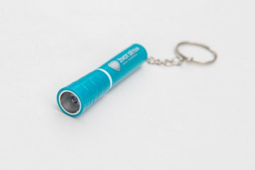 Přívěsek ke klíčům s baterkou-modrý